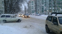 17-летняя девушка угодила под колеса автомобиля